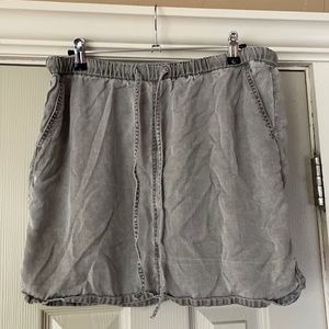 Grey draw string skirt